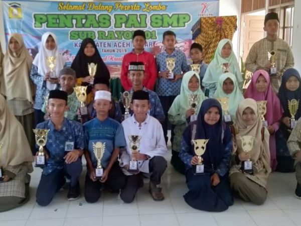 SMP Plus Al-Athiyah Juarai Semua Lomba
